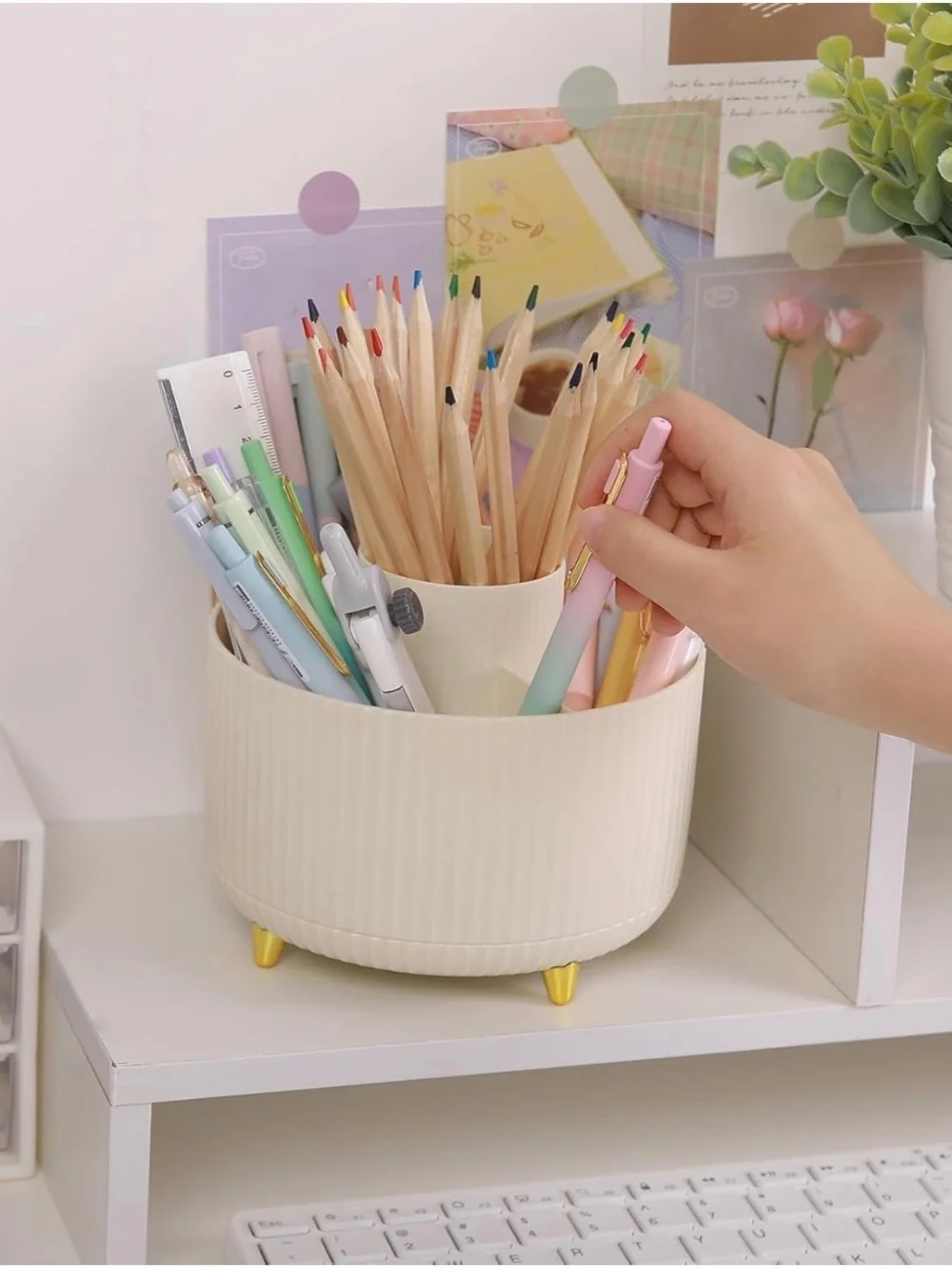 2/$10 Cream 360 Rotating Desktop Organizer with 5 Slots NWT